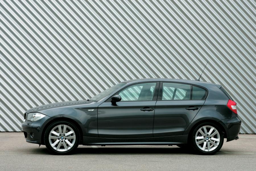  BMW 120d 5-Door (E87) 2004 года  (фото 12 из 37)